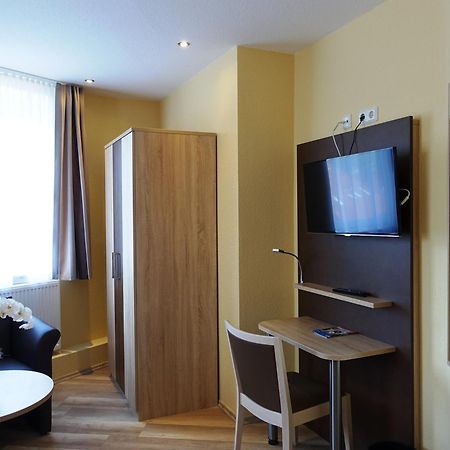 Ferienwohnung Wolthusen Emden Exterior foto
