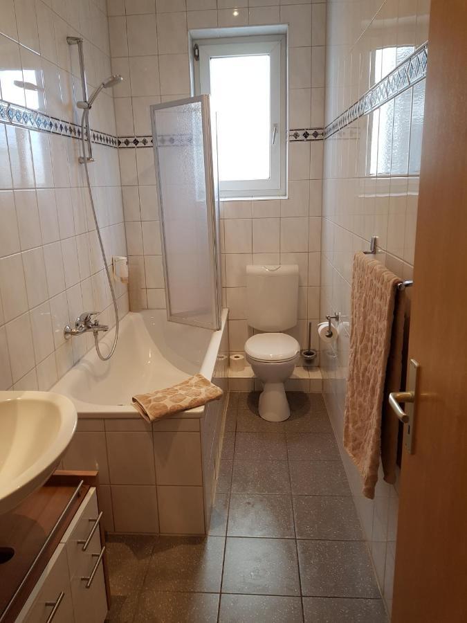 Ferienwohnung Wolthusen Emden Exterior foto
