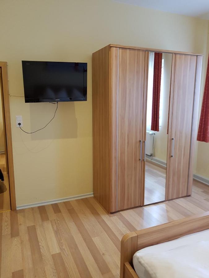 Ferienwohnung Wolthusen Emden Exterior foto